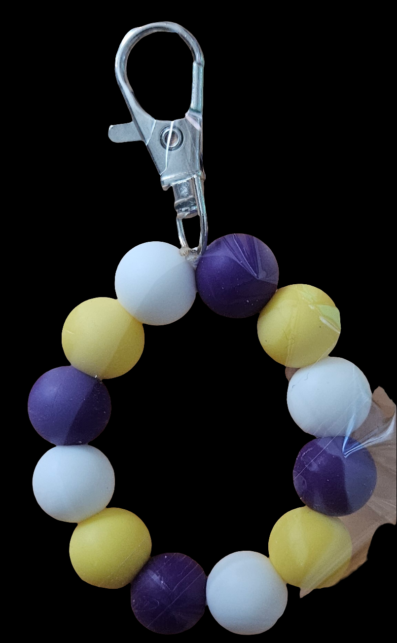Beaded zipper pulls