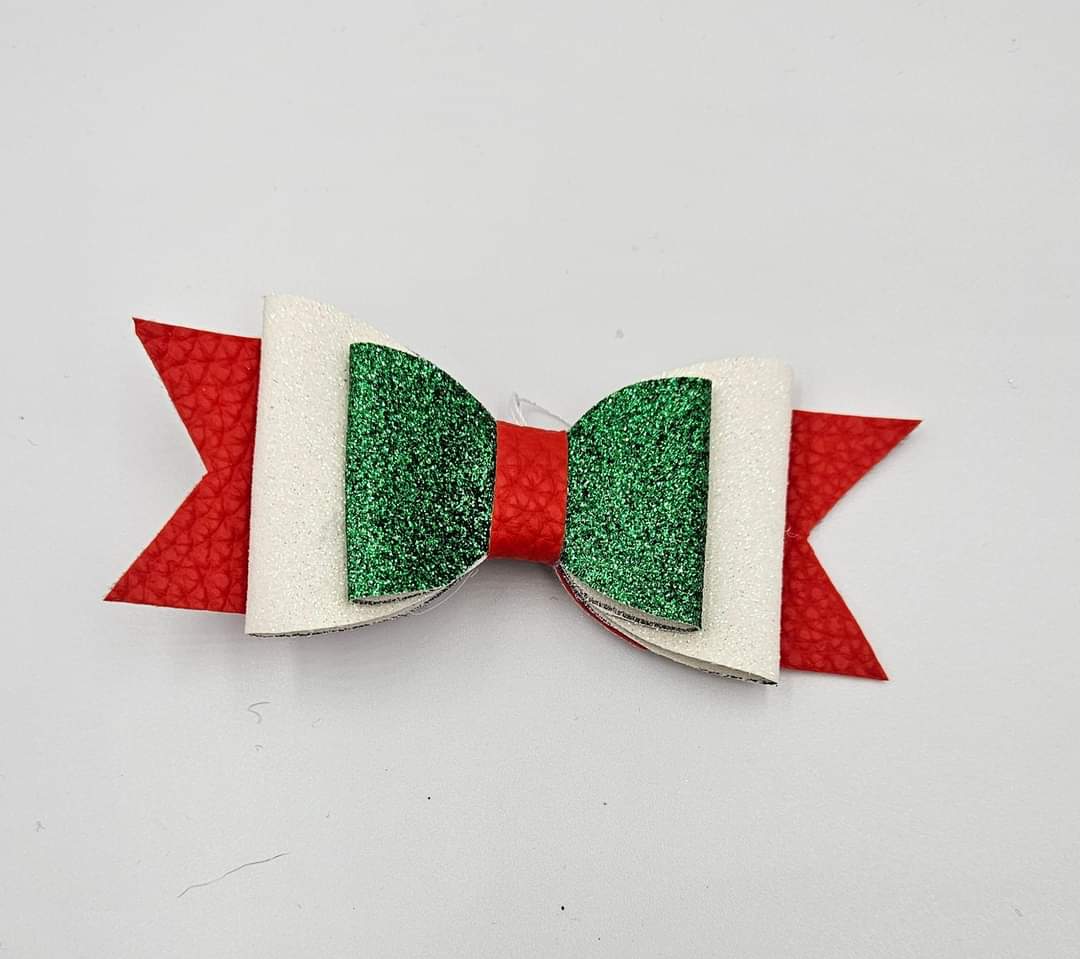 Medium Faux Leather clip