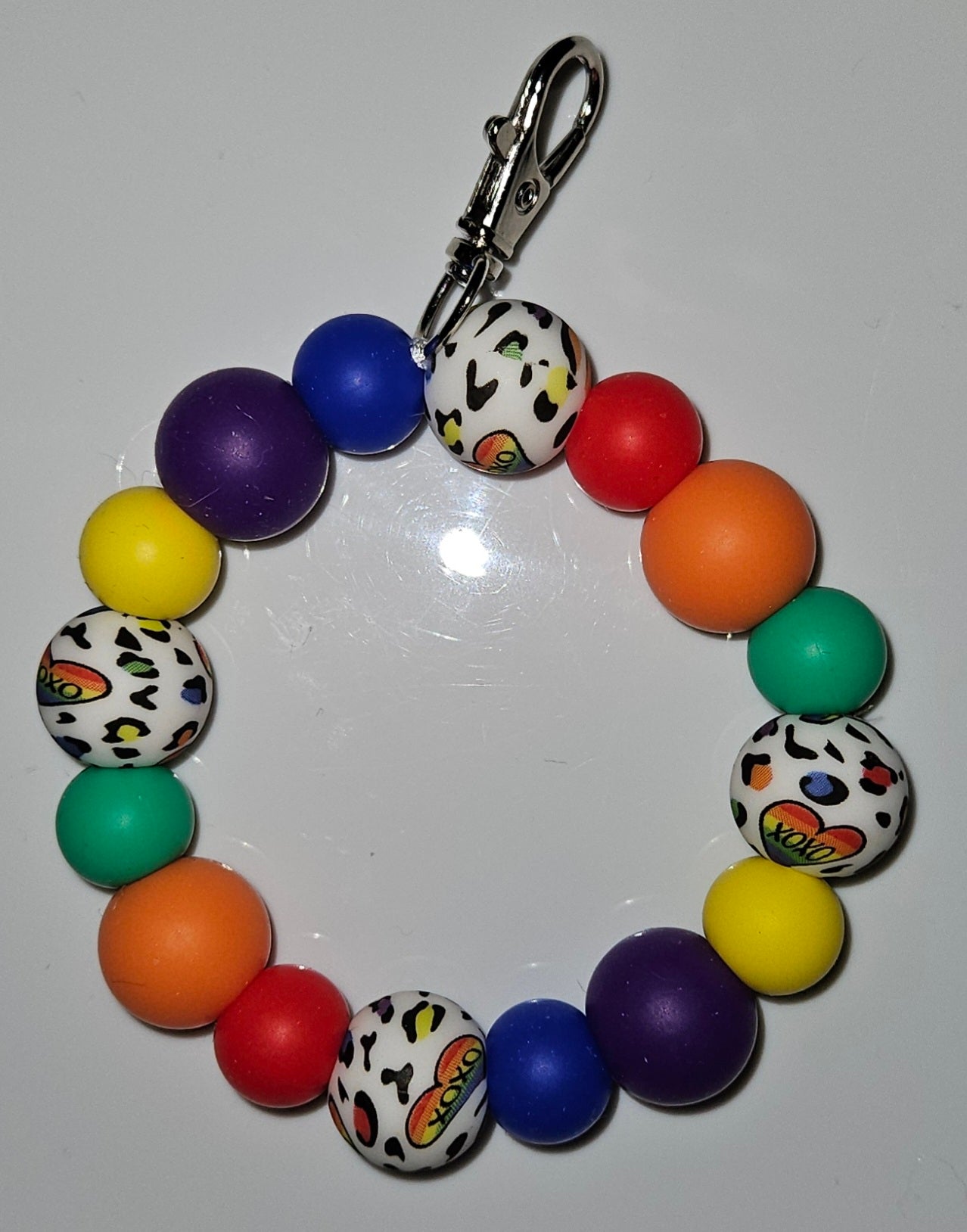 Beaded zipper pulls