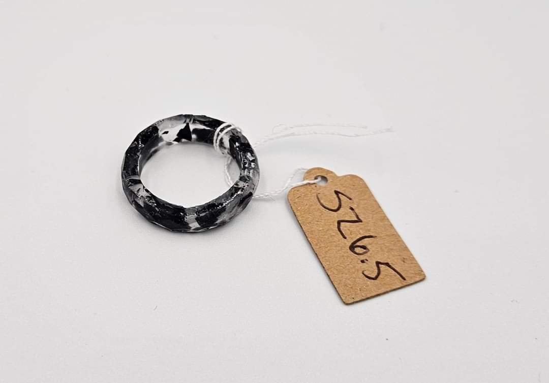 Resin rings
