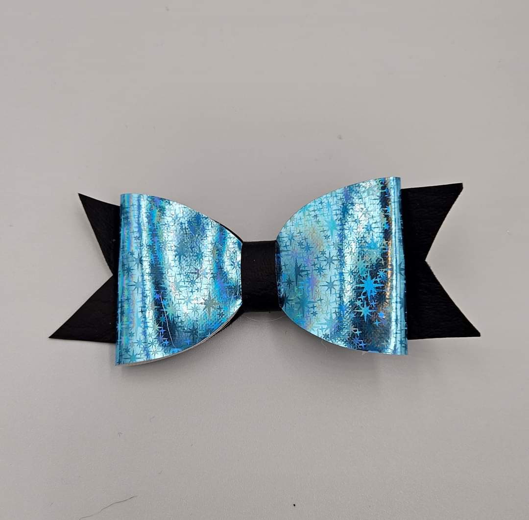 Medium Faux Leather clip