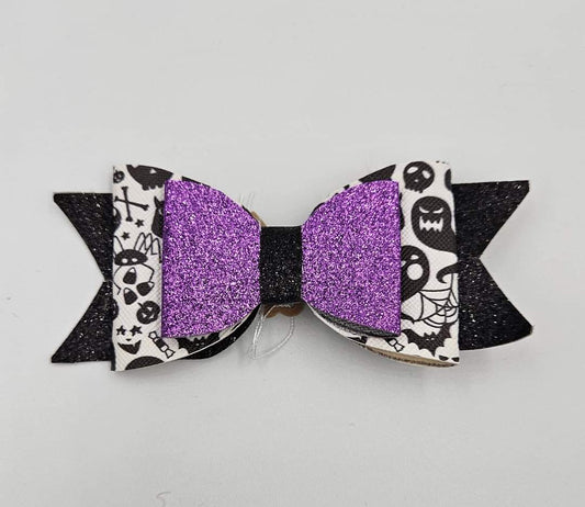 Medium Faux Leather clip