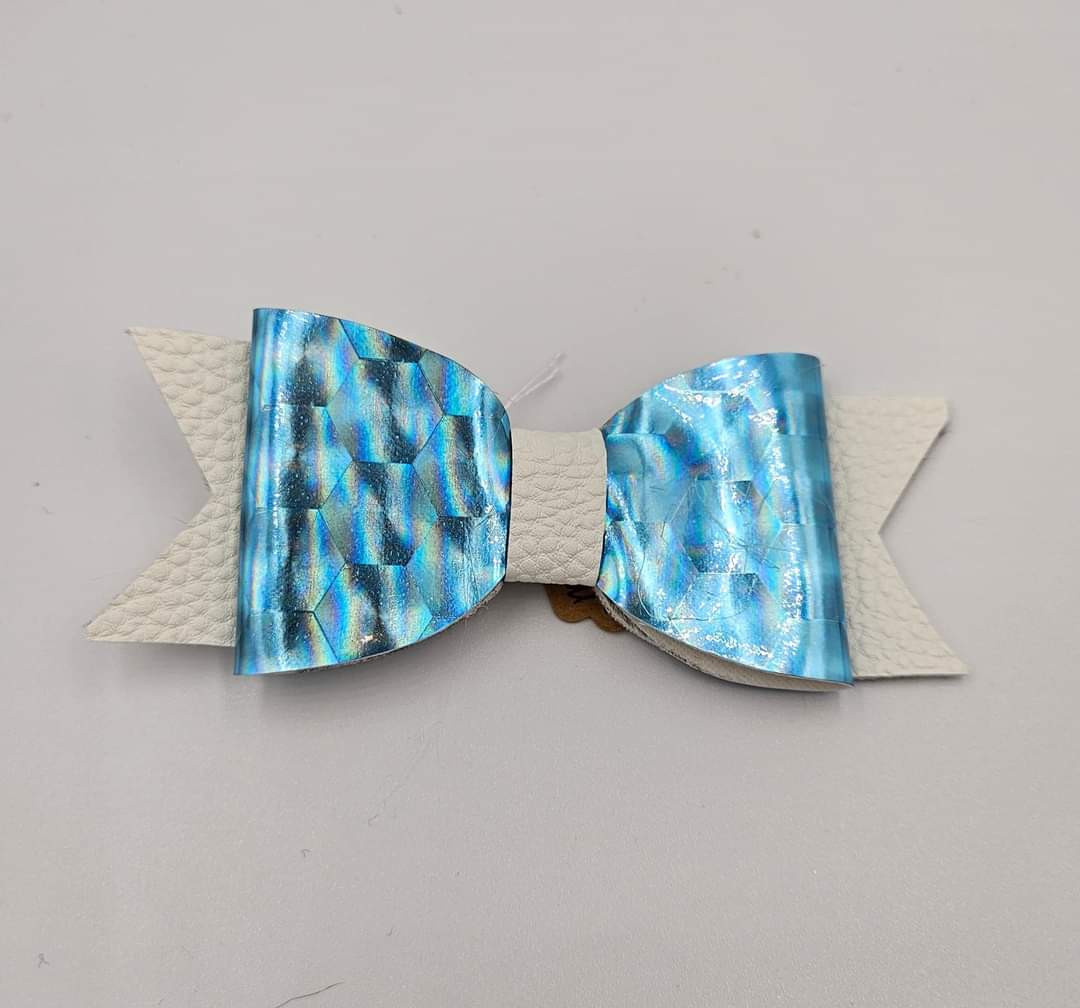 Medium Faux Leather clip